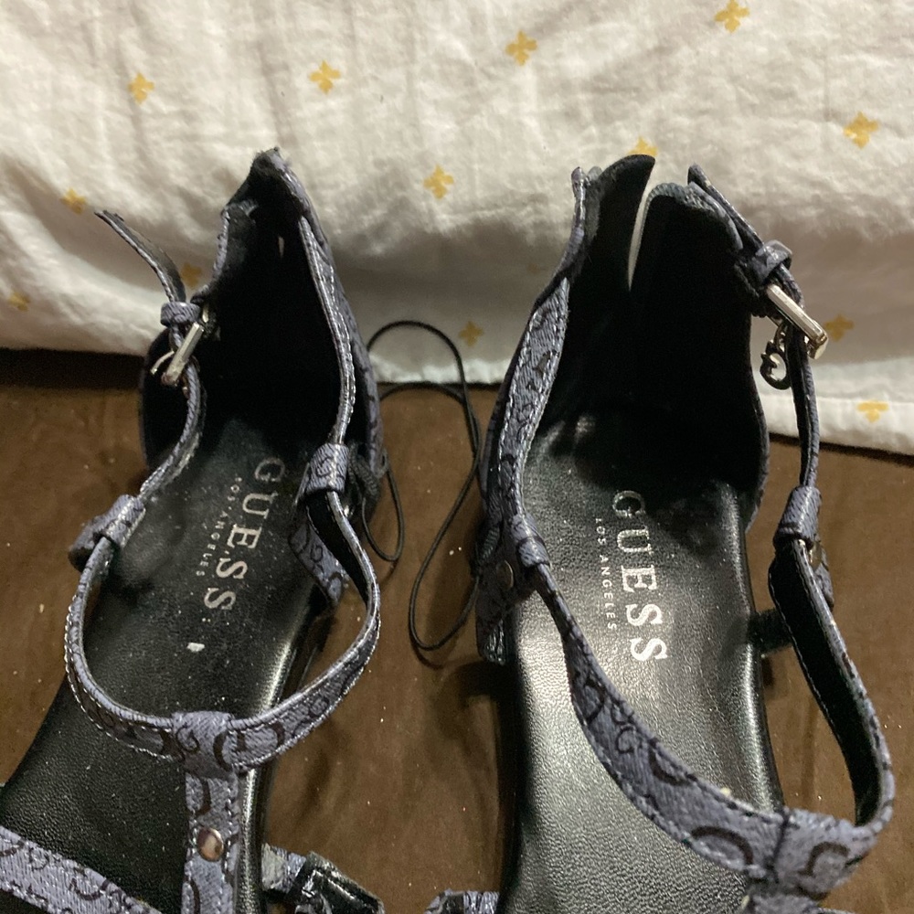 Sandal - Picture 3 of 4